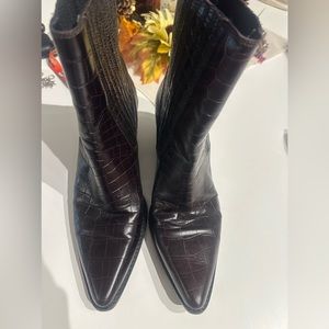 Zara Western boot croc leather in dark burgundy